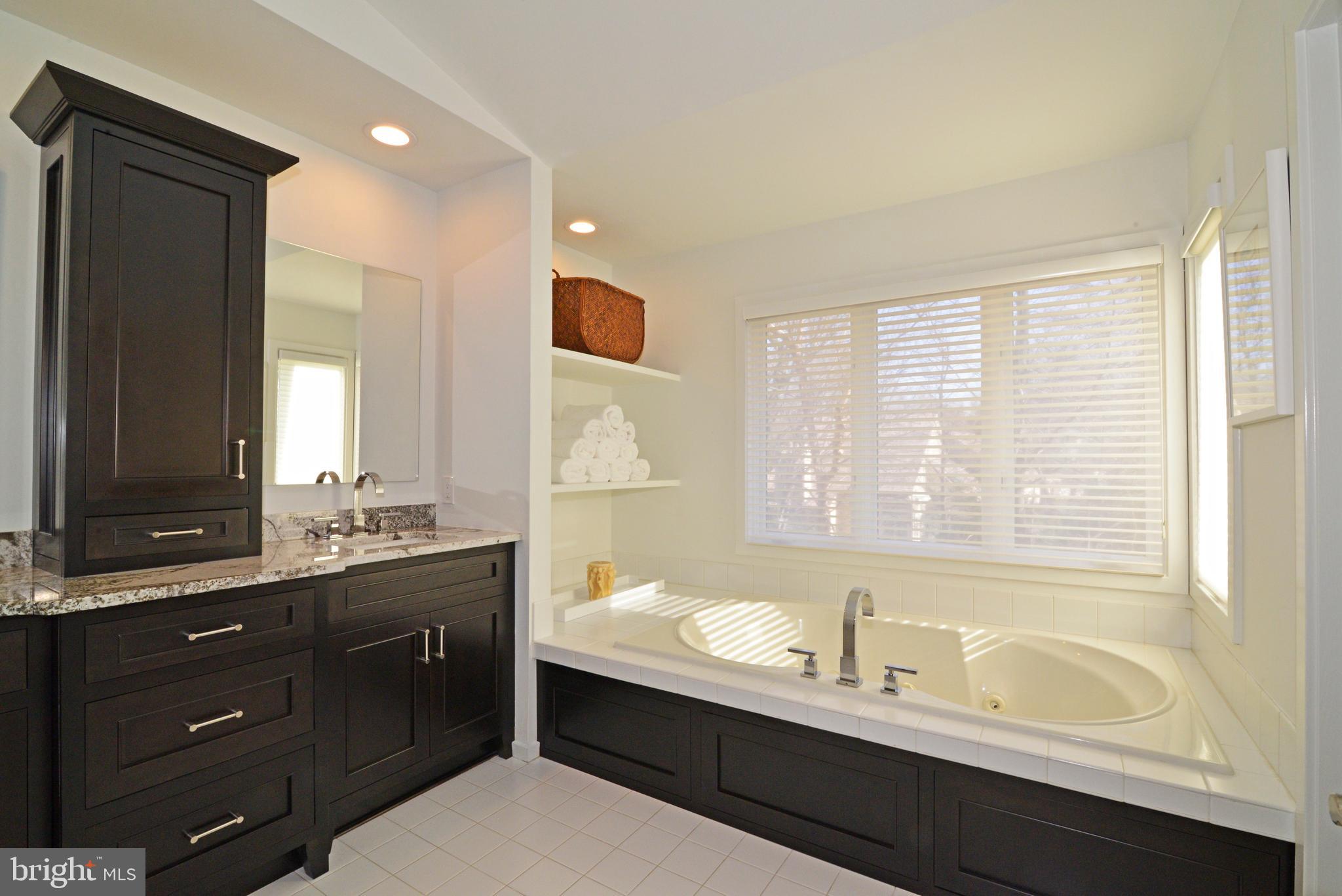 11520 Hemingway Drive Reston, VA 20194 - Photo 35 of 69 The countertop tower offers smart & stylish storag