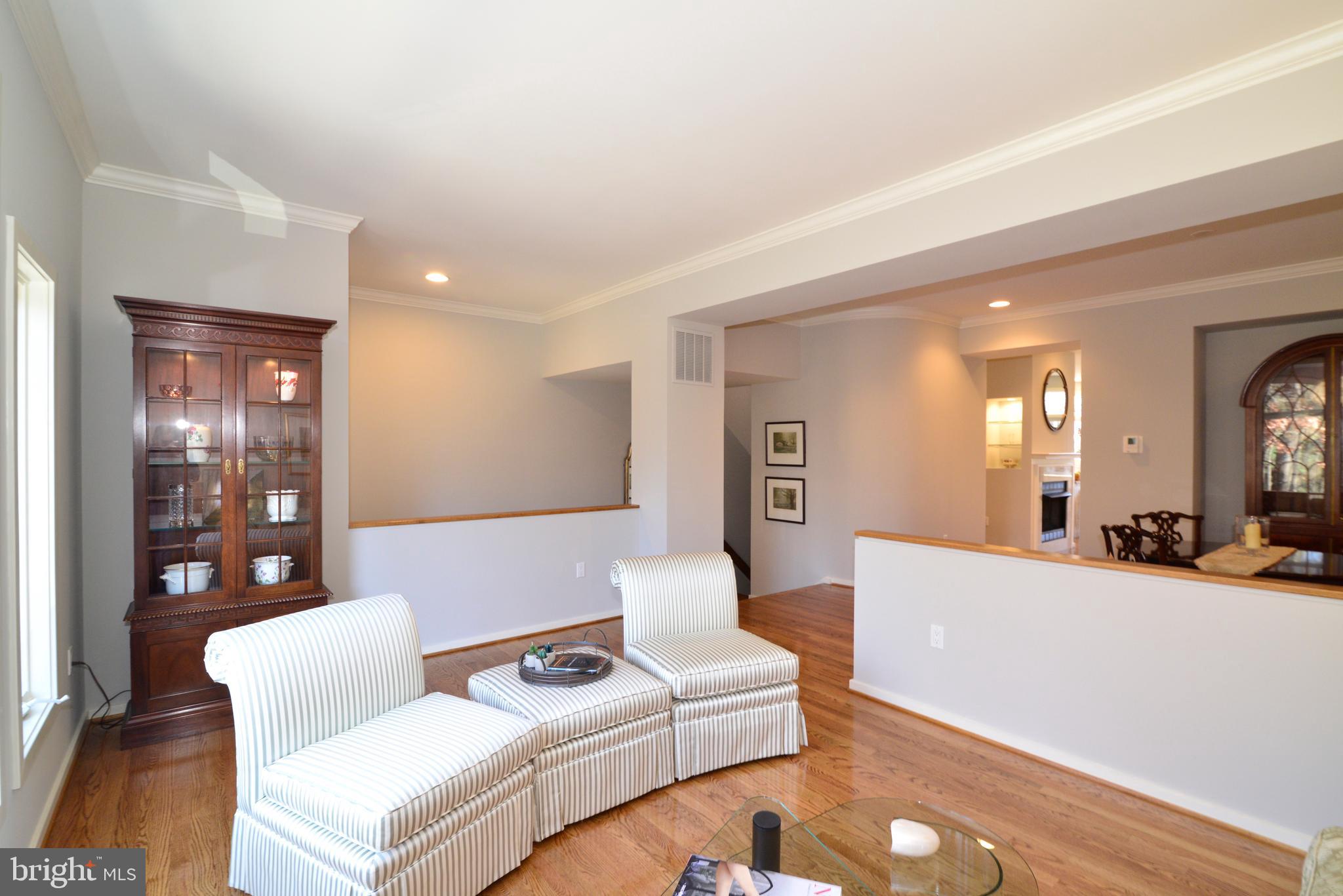 11520 Hemingway Drive Reston, VA 20194 - Photo 5 of 69 Your living room overlook the vaulted foyer