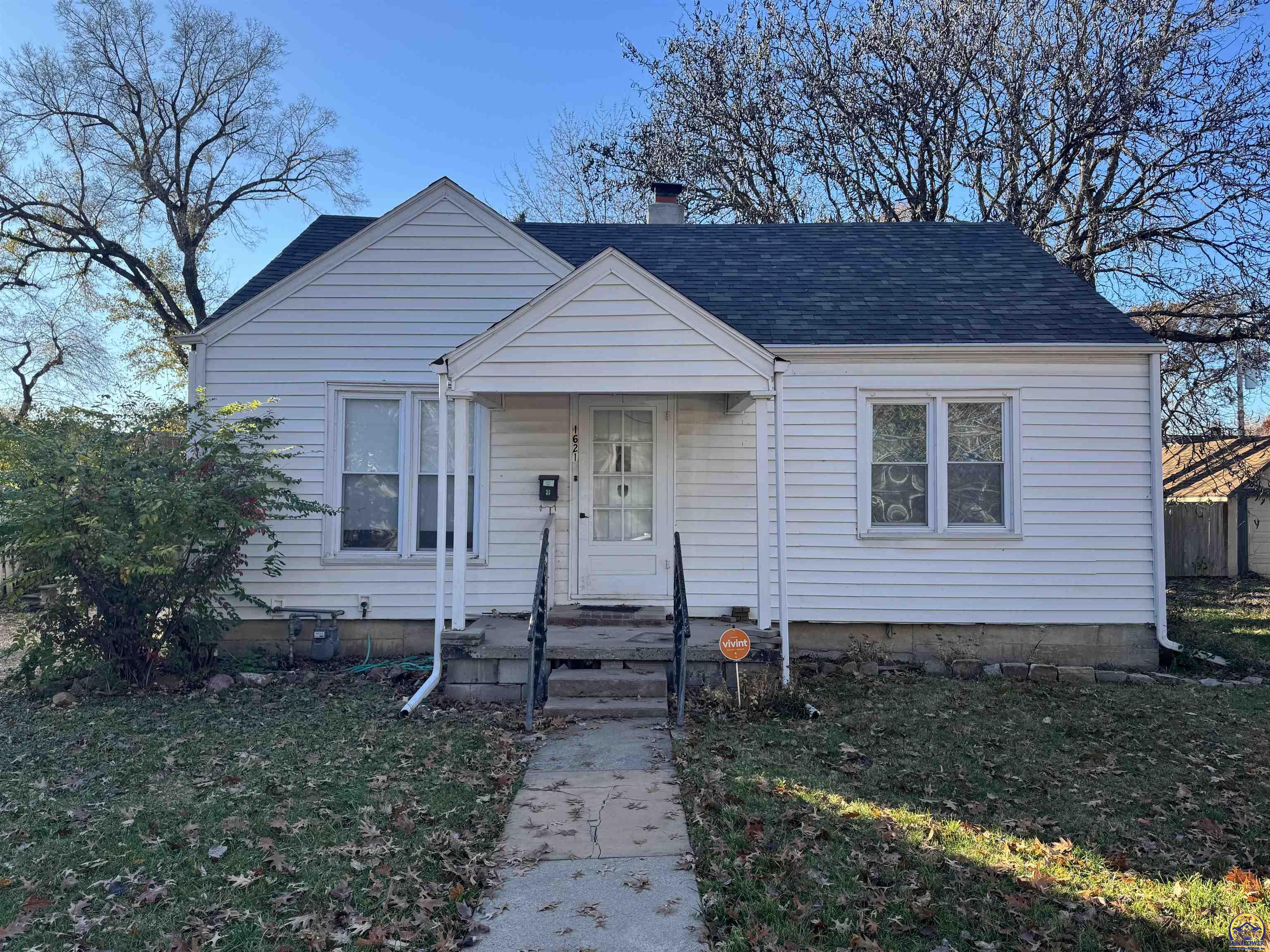 1621 Southwest Wayne Avenue Topeka, KS 66604 - Photo 1 of 1