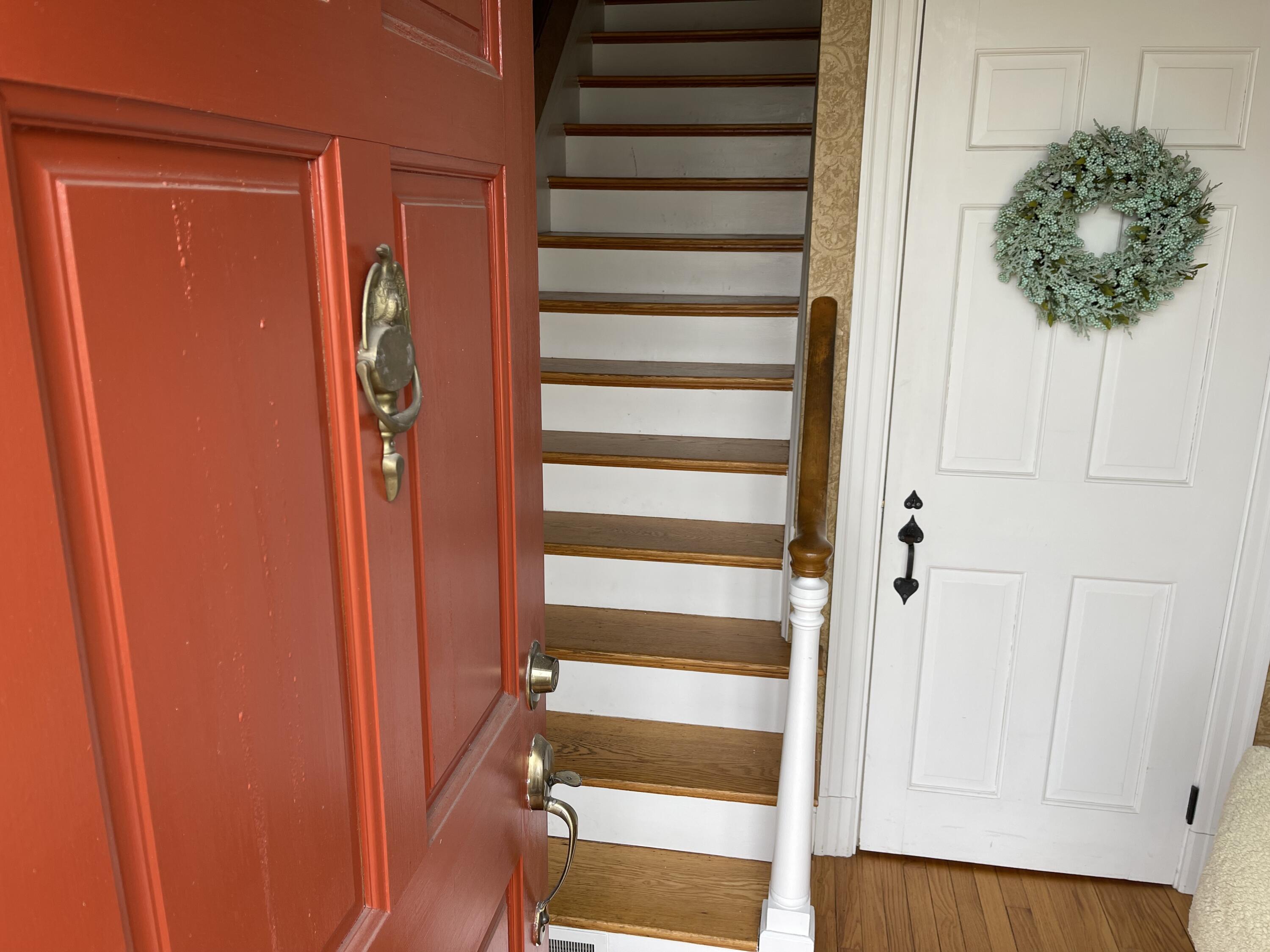 503 Elm Street Biddeford, ME 04005 - Photo 3 of 17 entrance way