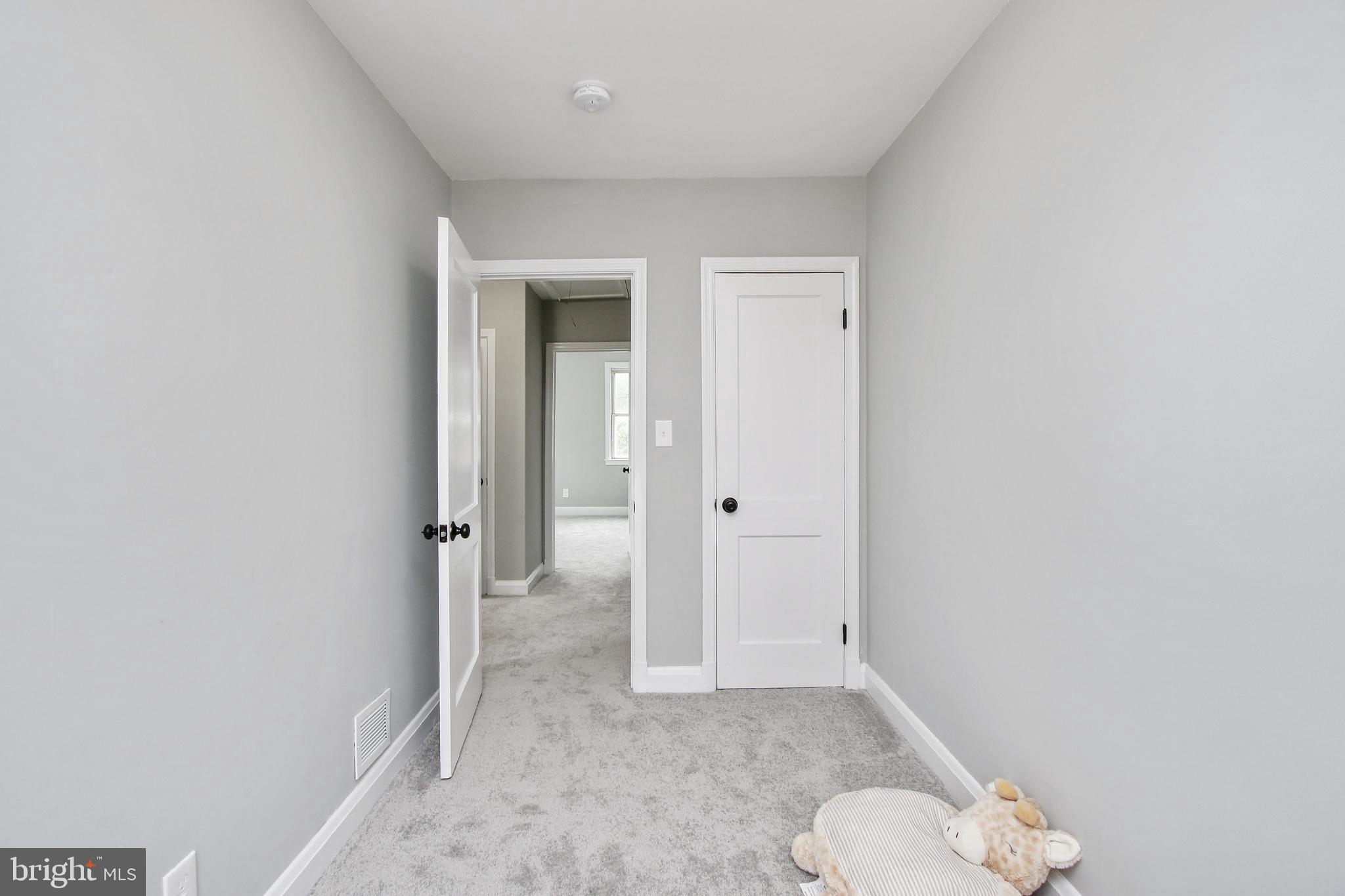 3121 Moravia Road Baltimore, MD 21214 - Photo 25 of 36