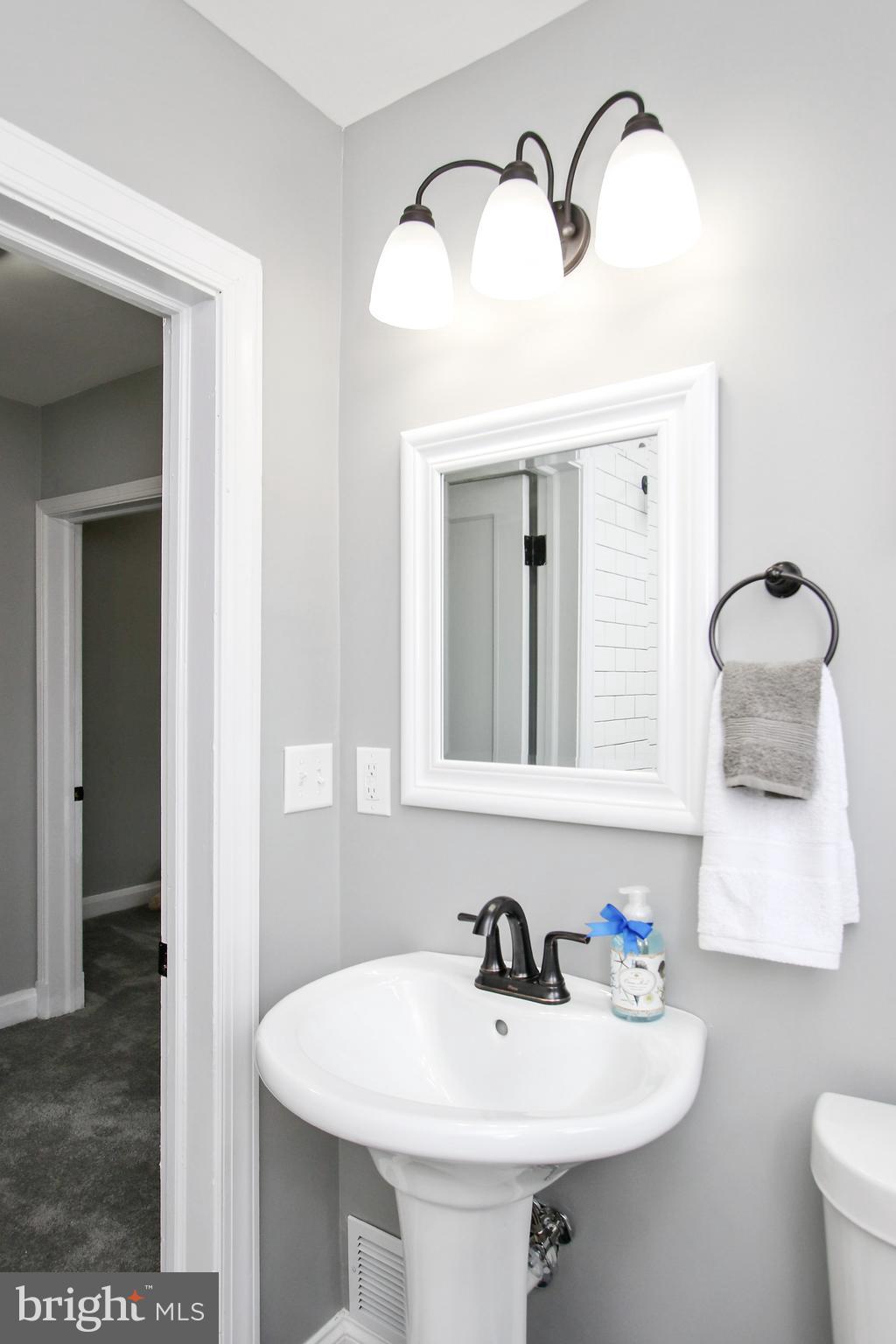 3121 Moravia Road Baltimore, MD 21214 - Photo 29 of 36