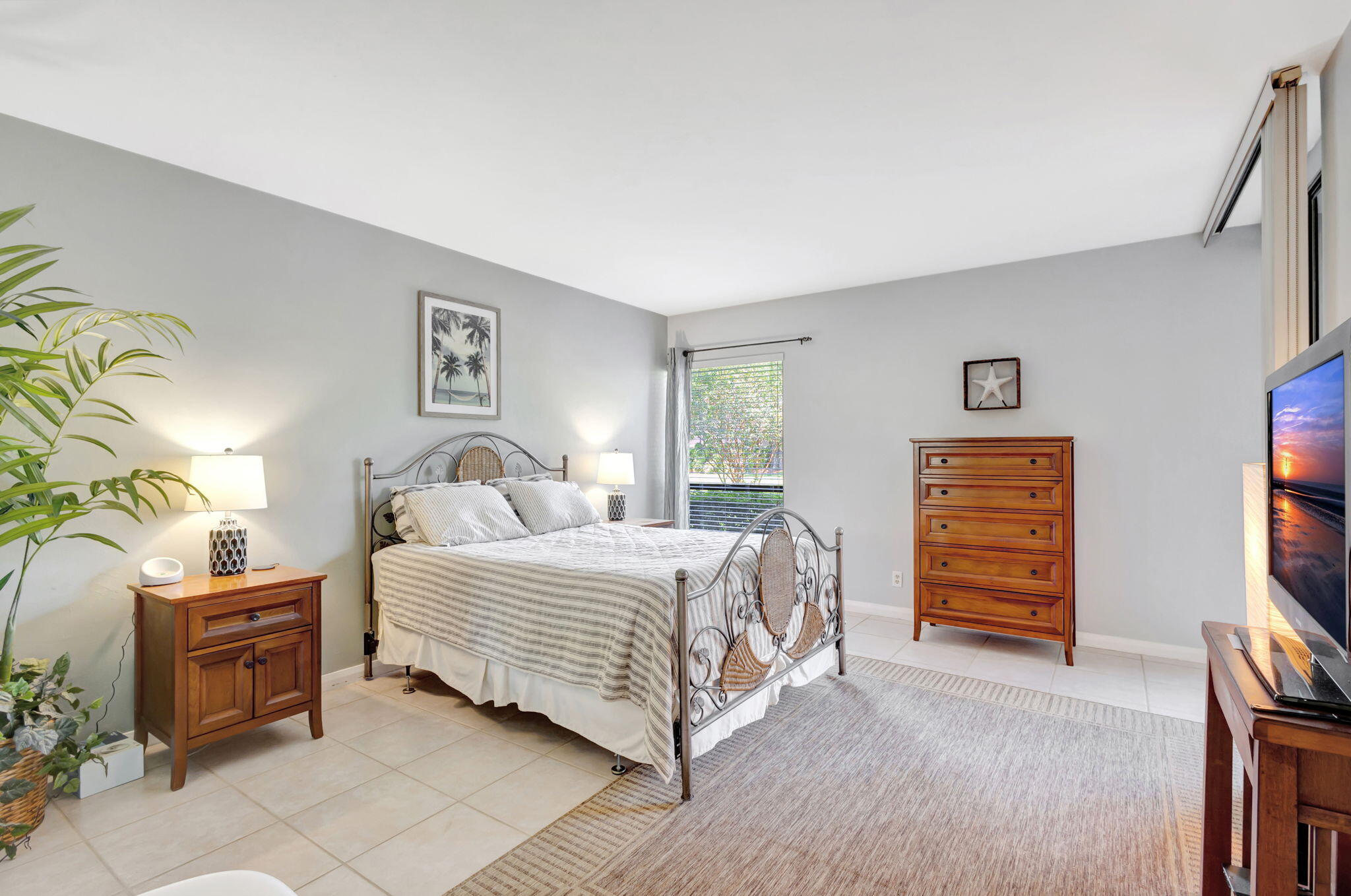 11 Concourse Drive, Unit B Jupiter, FL 33469 - Photo 14 of 42 Kitchen