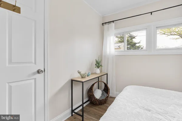 $299,900 | 81 Kenmar Drive, Newark, DE 19713