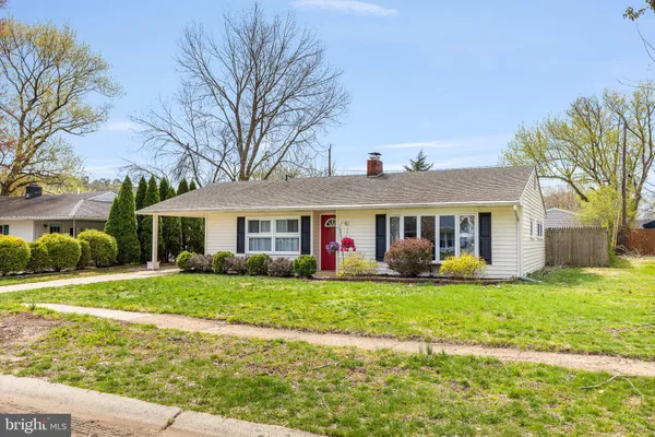 $299,900 | 81 Kenmar Drive, Newark, DE 19713