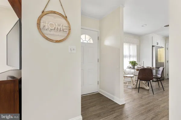 $299,900 | 81 Kenmar Drive, Newark, DE 19713