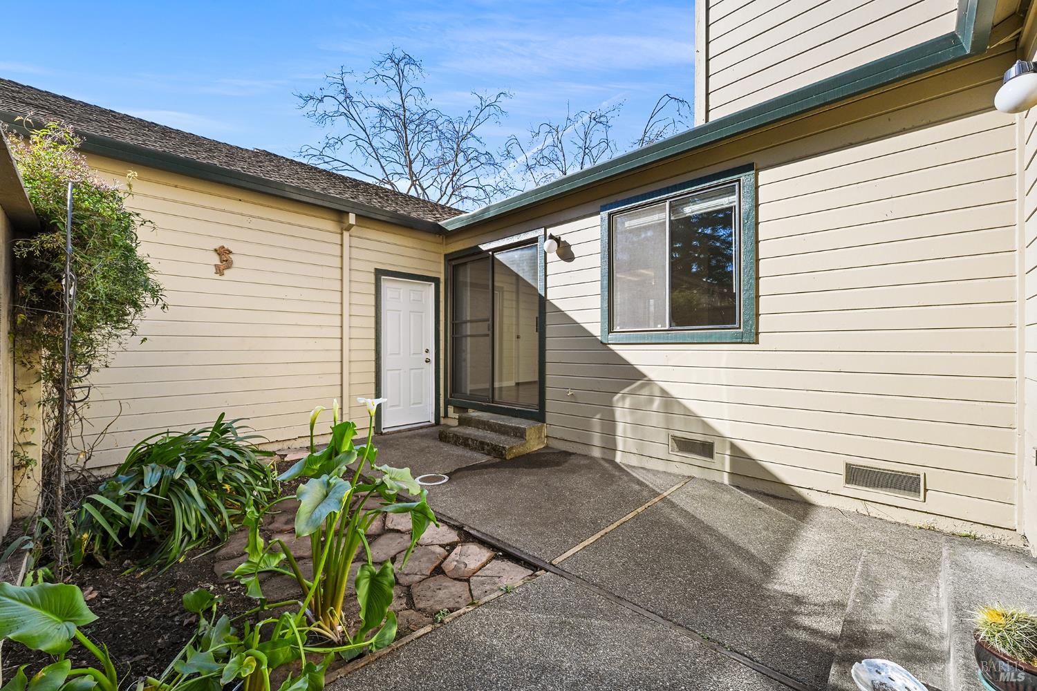 1220 North Street Santa Rosa, CA 95404 - Photo 18 of 36