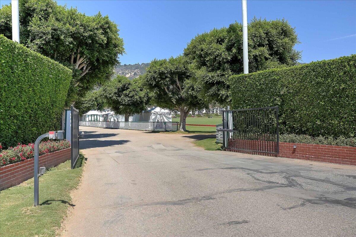 3375 Foothill Road, Unit 1112 Carpinteria, CA 93013 - Photo 35 of 39 Polo entrance