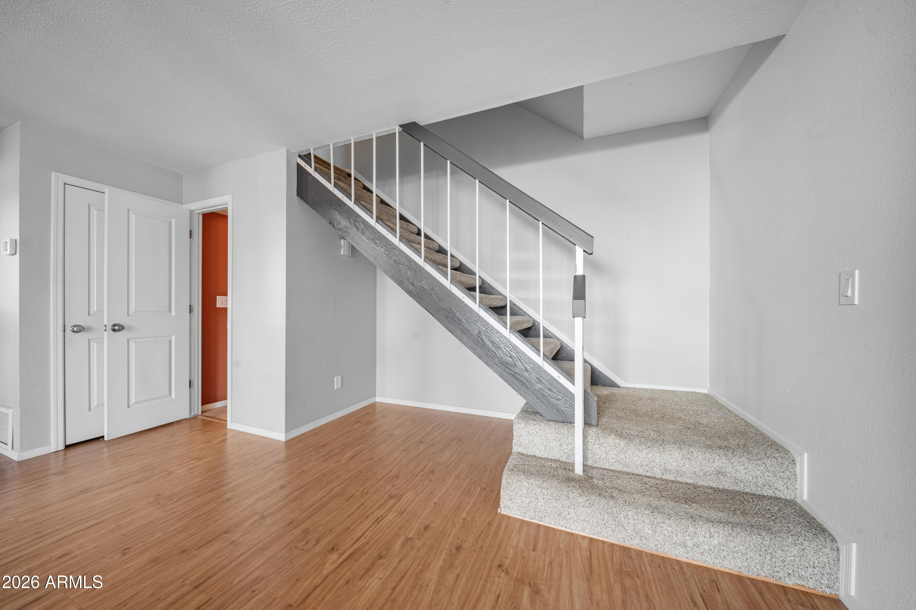 13230 North 3rd Way Phoenix, AZ 85022 - Photo 8 of 22 Livingroom