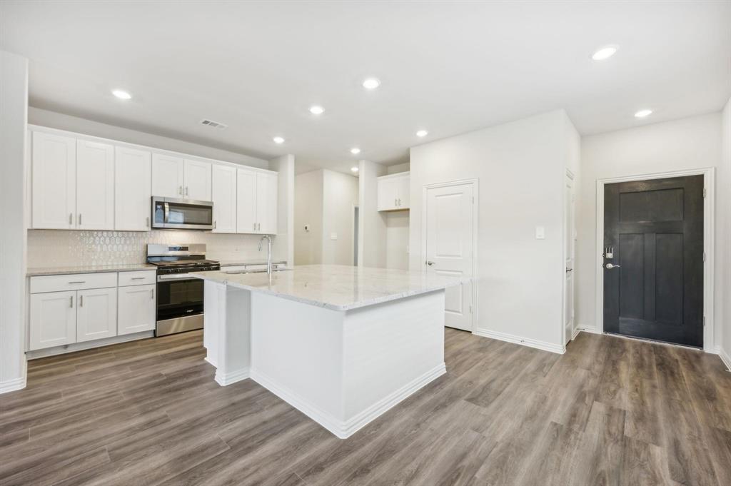 519 Ridgedale Drive McKinney, TX 75071 - Photo 6 of 26