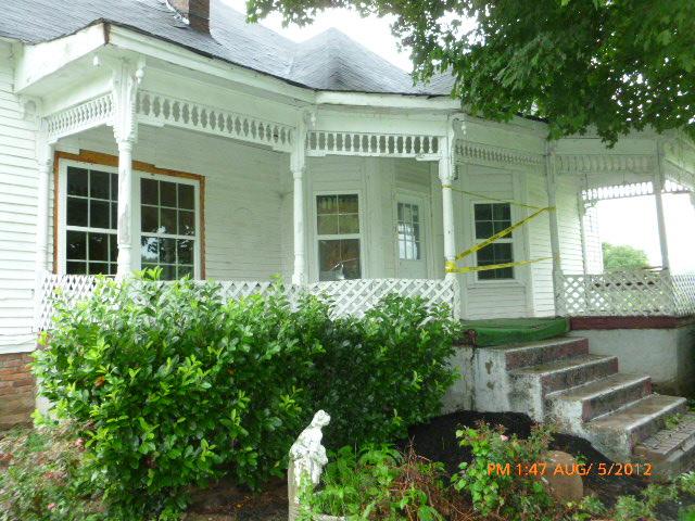 1810 Hawkins Branch Road Bethpage, TN 37022 - Photo 2 of 9 Gallery Image 2