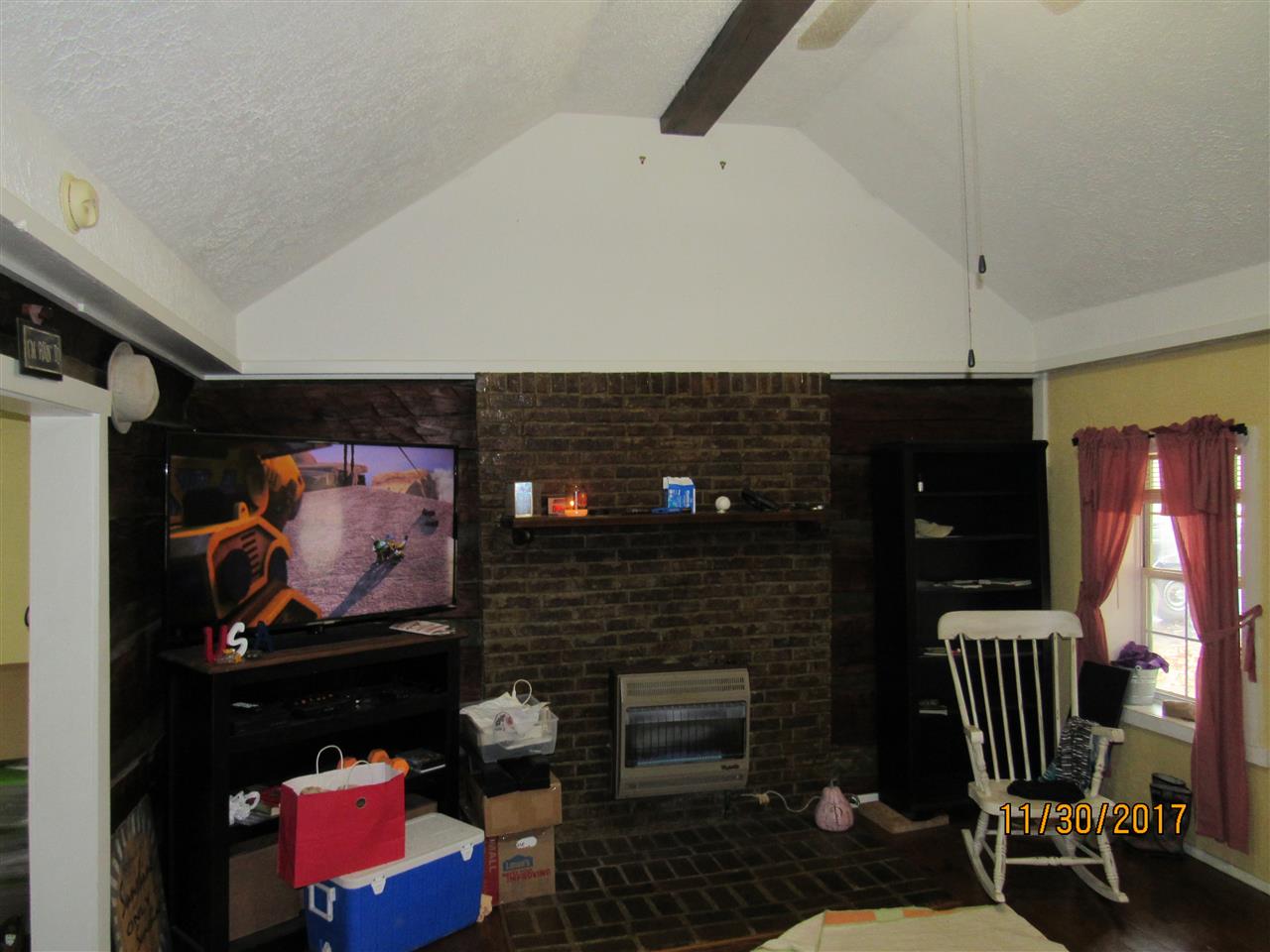 1047 Pea Ridge Road Scottsville, KY 42164 - Photo 19 of 23 Gallery Image 19