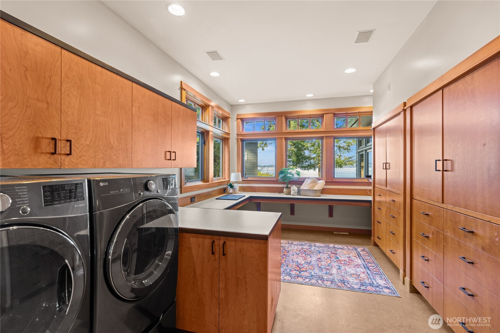 33244 Eglon Road Northeast Kingston, WA 98346 - Photo 21 of 40 a kitchen with lots of counter top space
