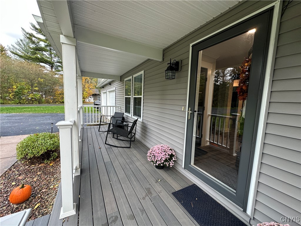 5972 Ladd Road Cicero, NY 13029 - Photo 3 of 31