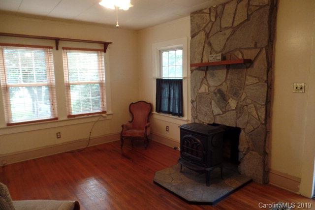 110 Spring Street Marion, NC 28752 - Photo 3 of 23 Gallery Image 3
