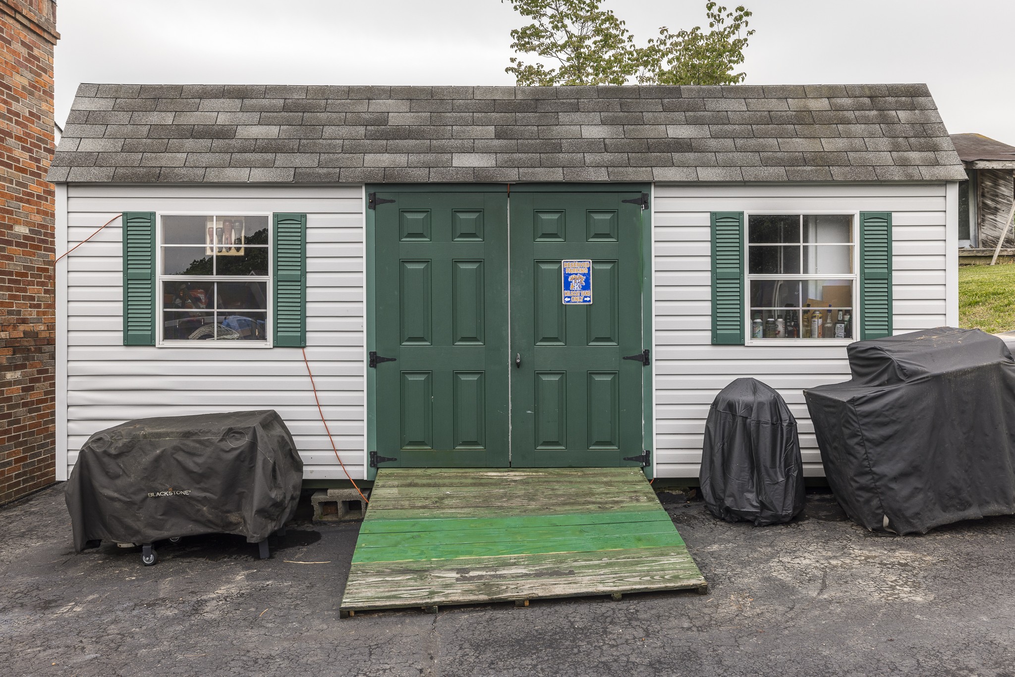 3000 Tom Austin Highway Springfield, TN 37172 - Photo 29 of 32 a front view of a house with a garden and parking space