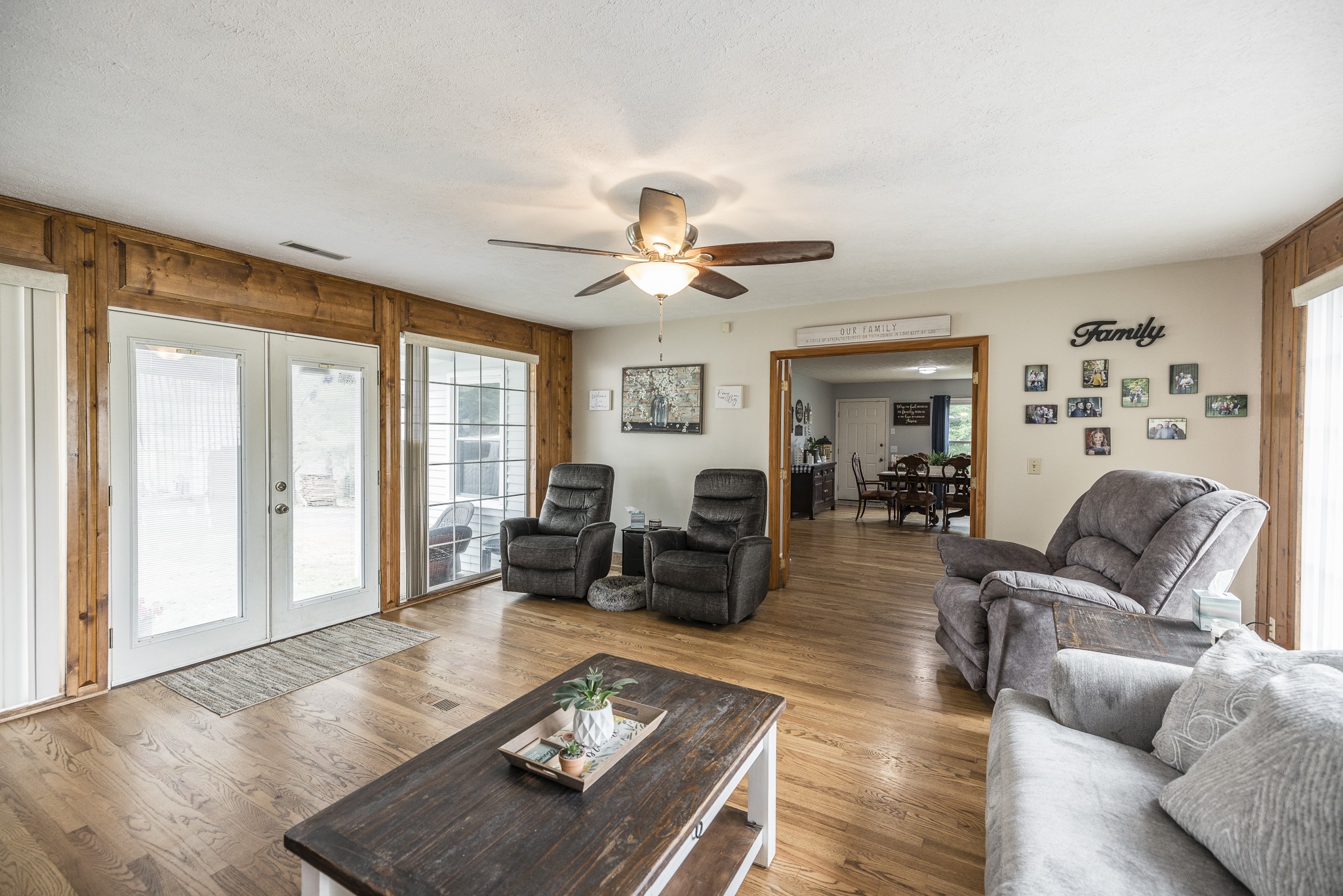 3000 Tom Austin Highway Springfield, TN 37172 - Photo 7 of 32 a living room with furniture and a large window