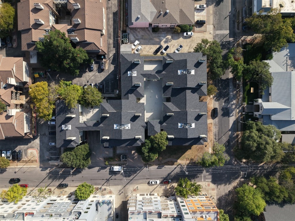 807 West 25th Street, Unit 207 Austin, TX 78705 - Photo 24 of 25 an aerial view of multiple house