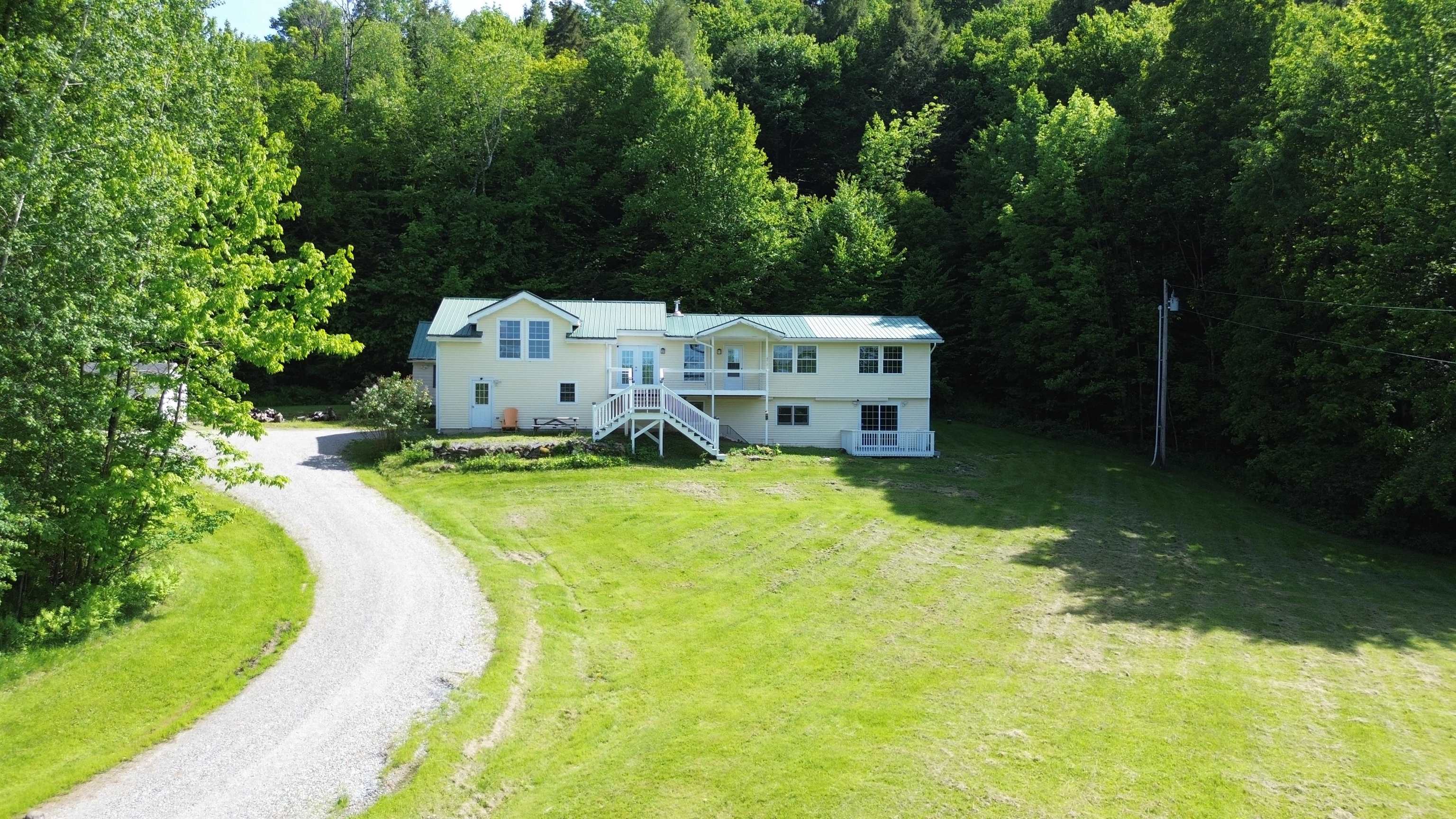 260 Weaver Road Huntington, VT 05462 - Photo 1 of 29