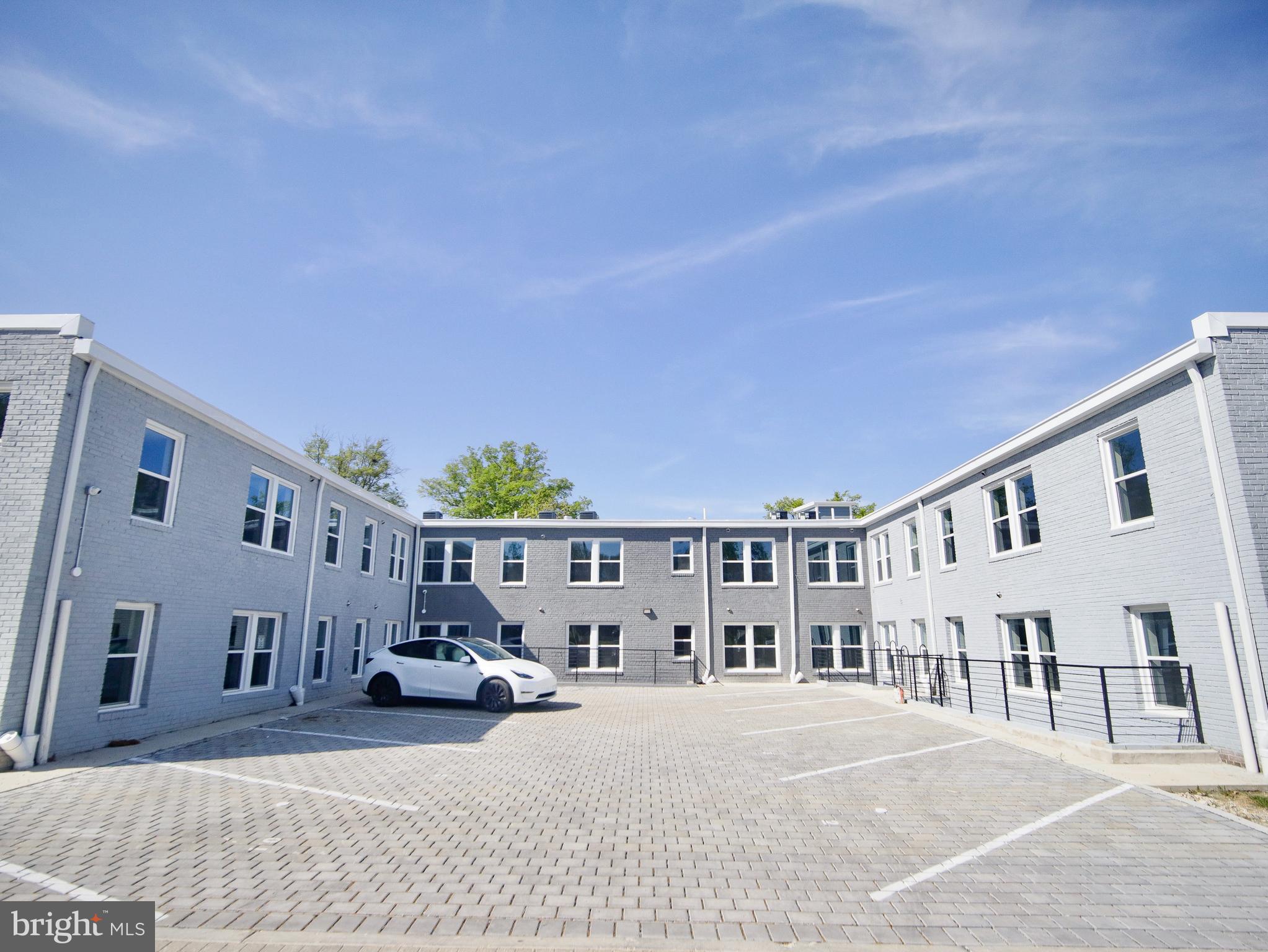 220 Hamilton Street Northwest, Unit C02 Washington, DC 20011 - Photo 6 of 8