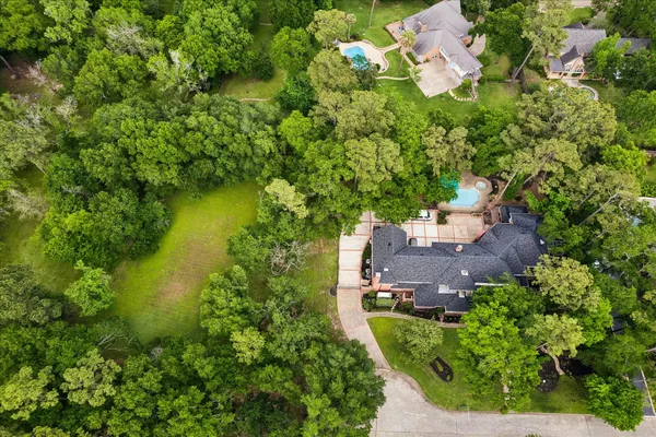 $1,340,000 | 15410 Brandonwood Court, Houston, TX 77069