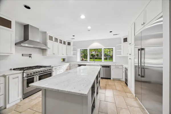 $1,340,000 | 15410 Brandonwood Court, Houston, TX 77069