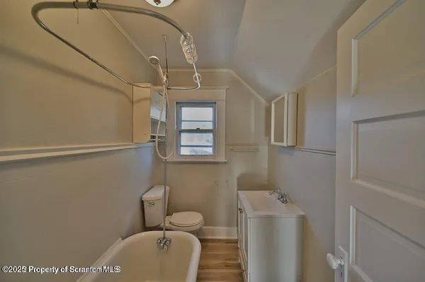 $1,075 | 2211 Brown Avenue, Scranton, PA 18509