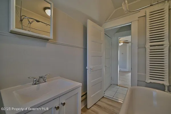 $1,075 | 2211 Brown Avenue, Scranton, PA 18509