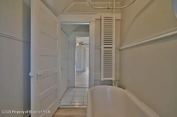 $1,075 | 2211 Brown Avenue, Scranton, PA 18509