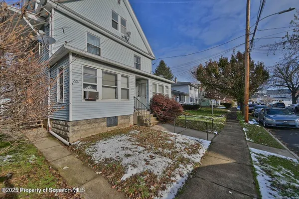 $1,075 | 2211 Brown Avenue, Scranton, PA 18509