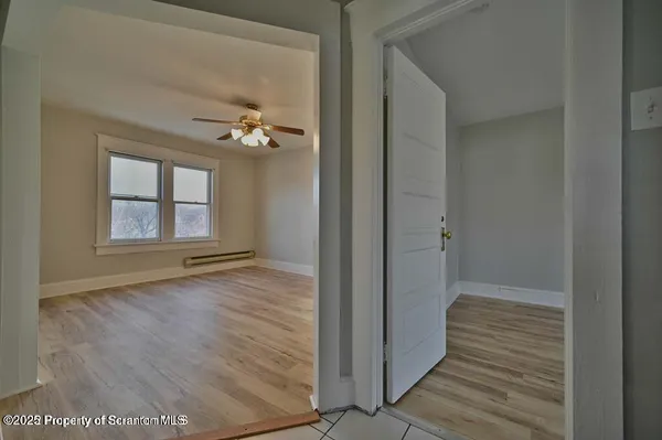 $1,075 | 2211 Brown Avenue, Scranton, PA 18509