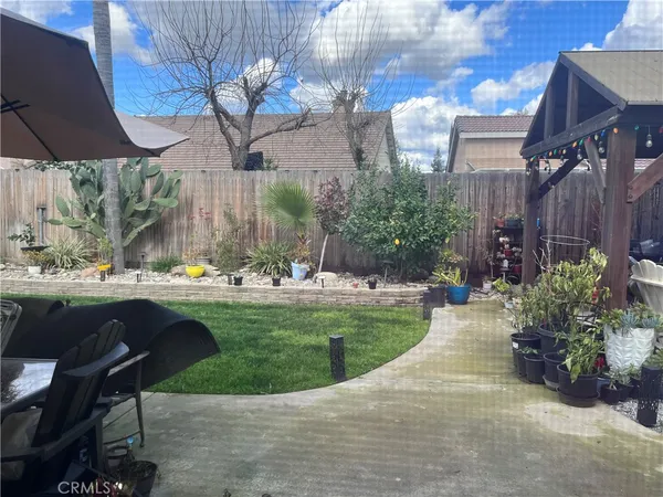 $425,000 | 1344 East Parkview Court, Visalia, CA 93292