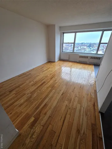 $1,918 | 34-12 113th Street, Unit 9B | North Corona