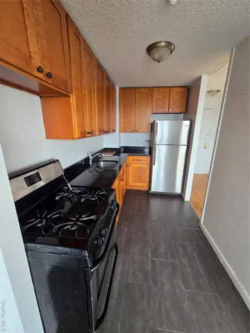 $1,918 | 34-12 113th Street, Unit 9B | North Corona