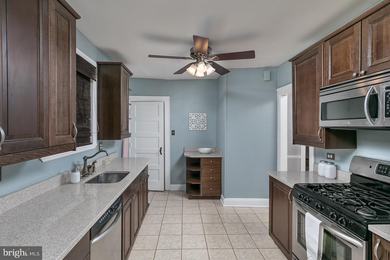 3612 Cedardale Road Baltimore, MD 21215 - Photo 5 of 30 Kitchen