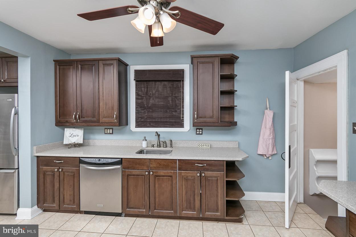 3612 Cedardale Road Baltimore, MD 21215 - Photo 6 of 30 Kitchen