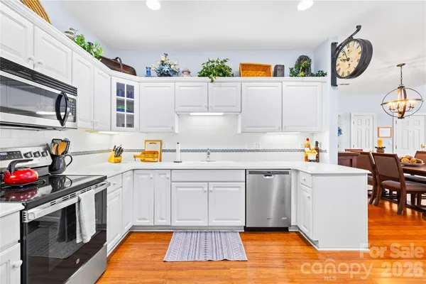 $324,900 | 8579 Highland Glen Drive, Charlotte, NC 28269