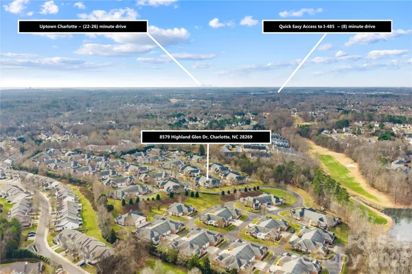 $324,900 | 8579 Highland Glen Drive, Charlotte, NC 28269