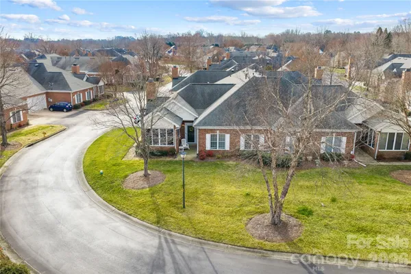 $324,900 | 8579 Highland Glen Drive, Charlotte, NC 28269