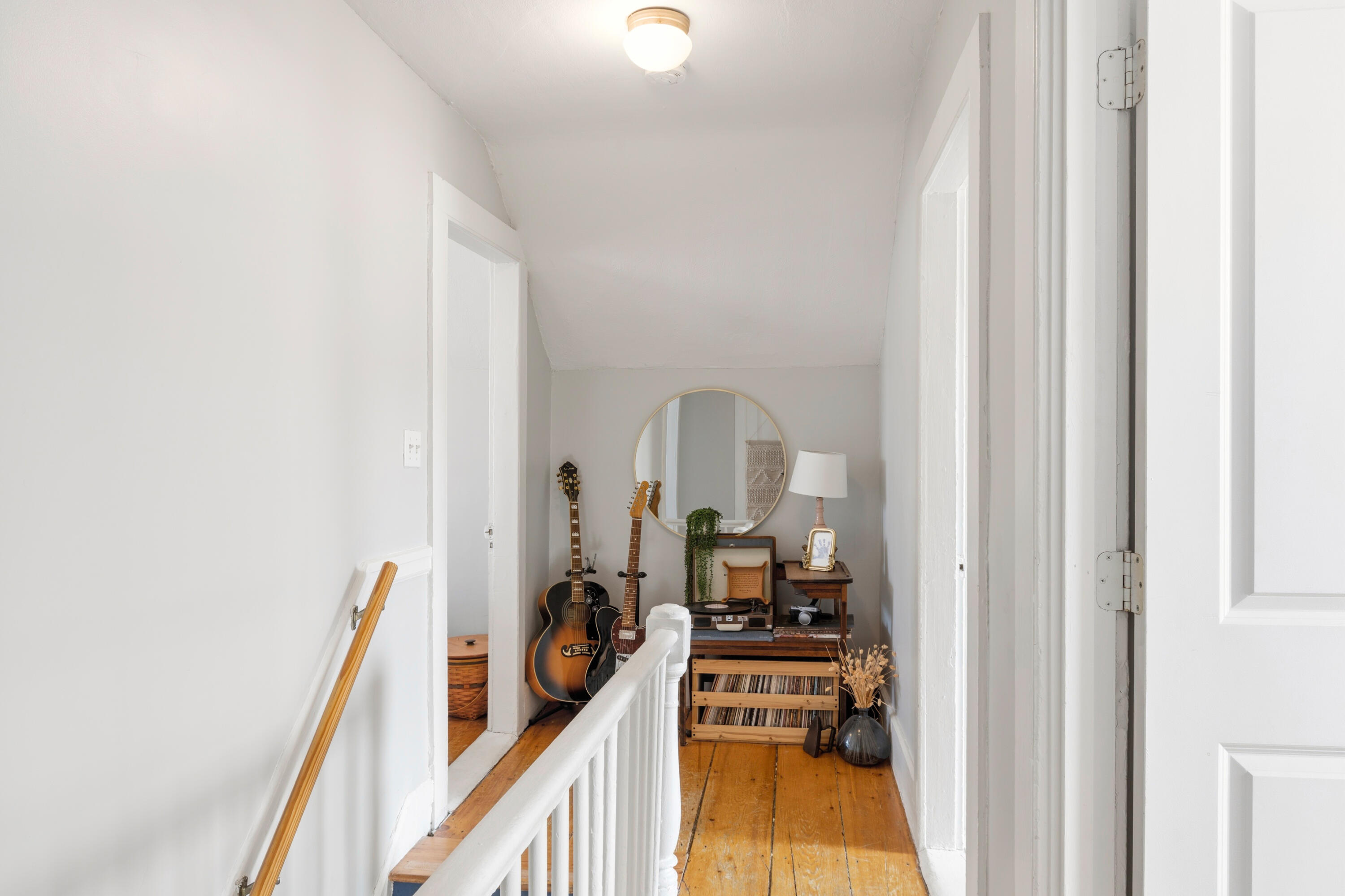 7 Union Street Saco, ME 04072 - Photo 23 of 36 2nd story hallway