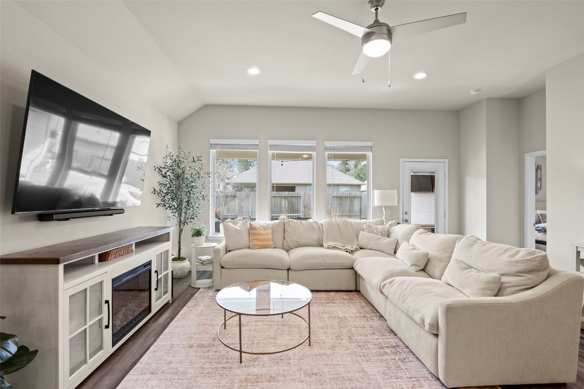 14239 Volcano Perch Drive Conroe, TX 77384 - Photo 17 of 39 Enjoy your evenings gathering here with your family!