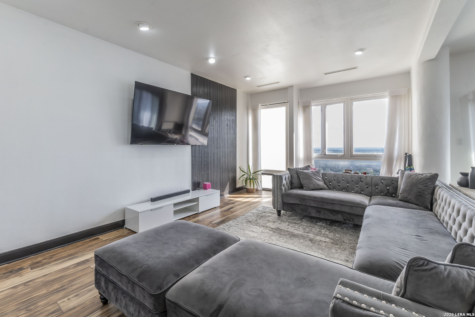 7701 Wurzbach Road San Antonio, TX 78229 - Photo 2 of 29