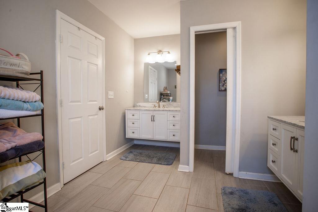 801 Deck Road Gray Court, SC 29645 - Photo 20 of 22 Gallery Image 20