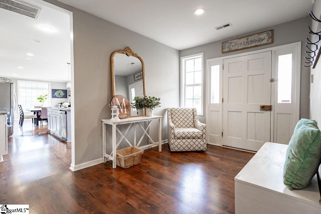 801 Deck Road Gray Court, SC 29645 - Photo 2 of 22 Gallery Image 2