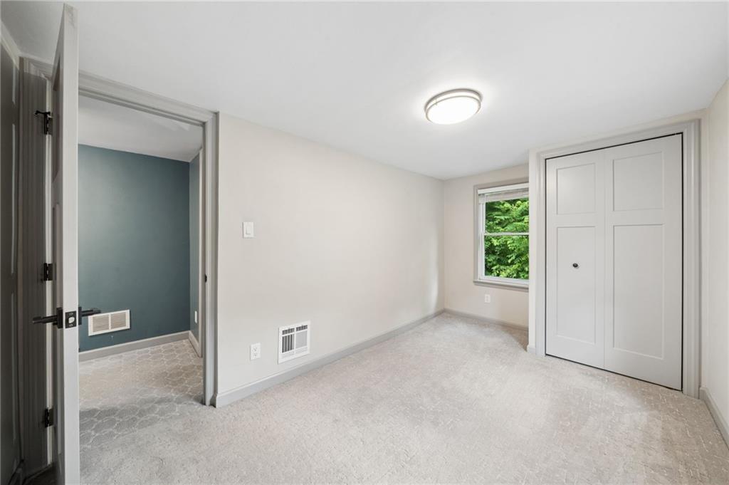 4375 New Texas Road Pittsburgh, PA 15239 - Photo 23 of 34
