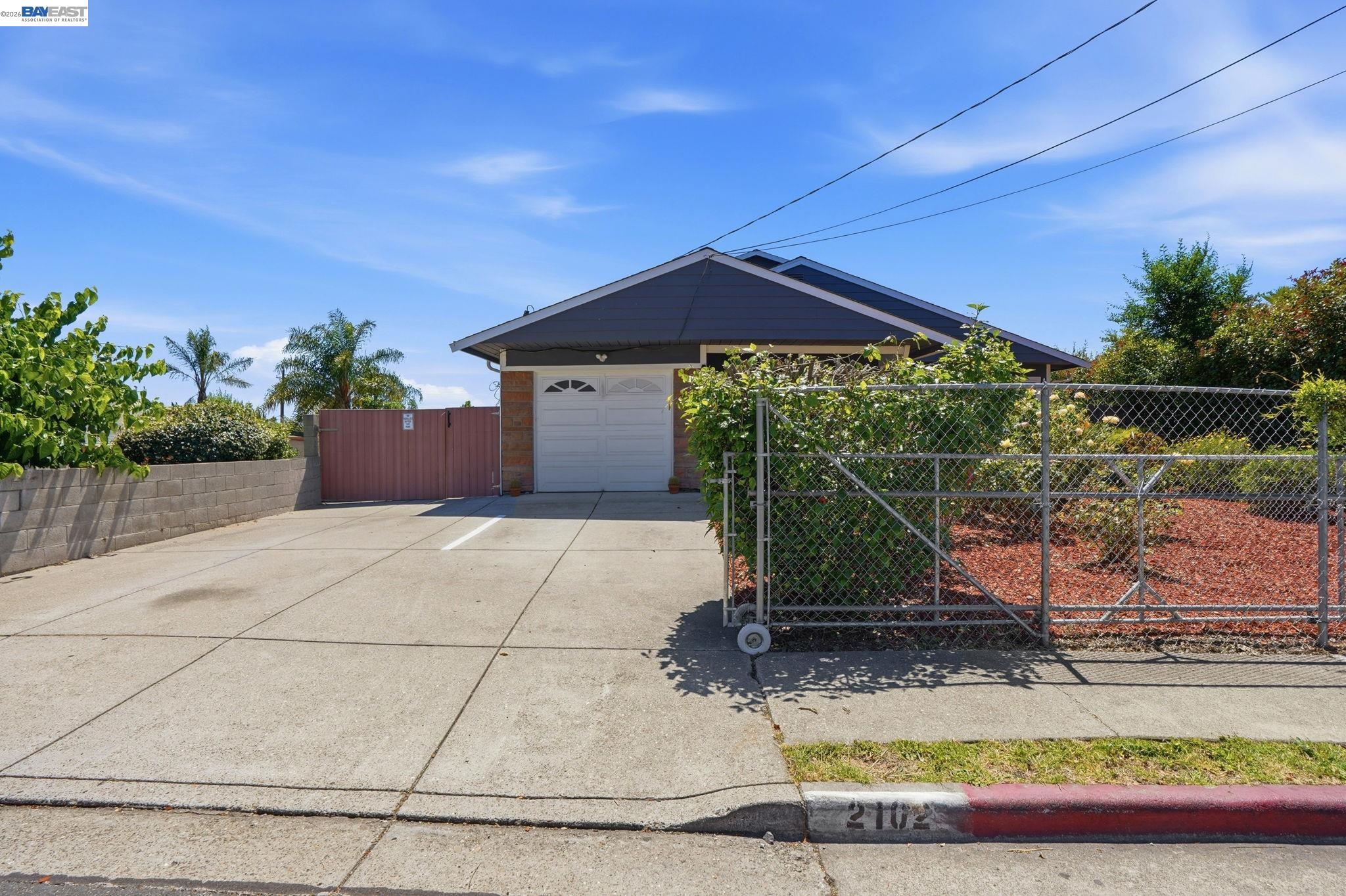 2102 Overhill Road Concord, CA 94520 - Photo 2 of 46