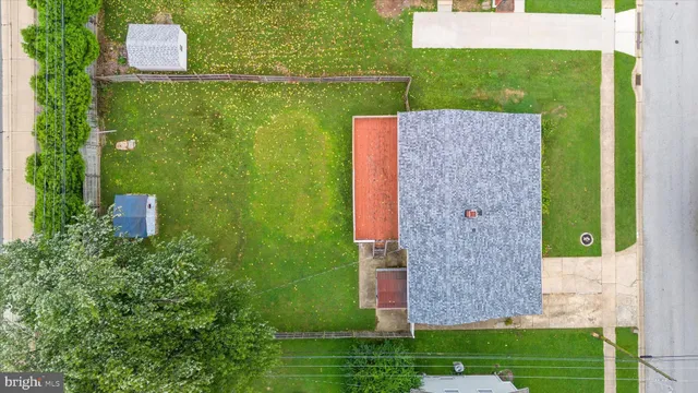a aerial view of a yard