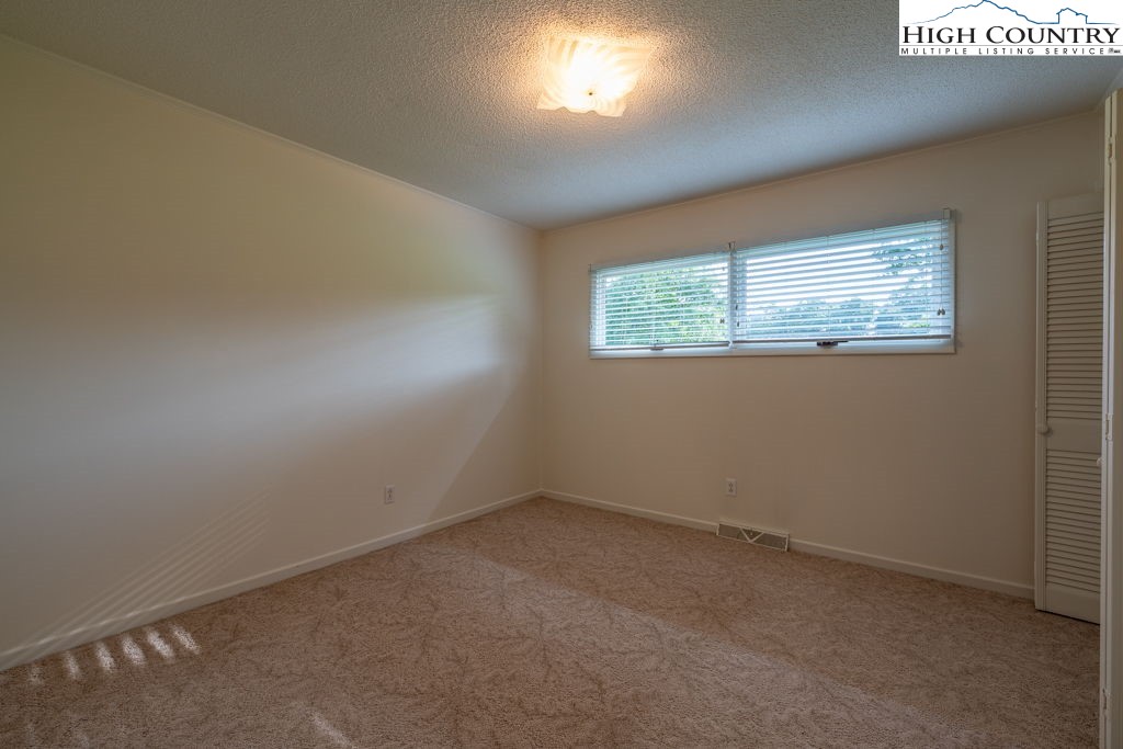 835 Ridge Road Spruce Pine, NC 28777 - Photo 23 of 40 Gallery Image 23