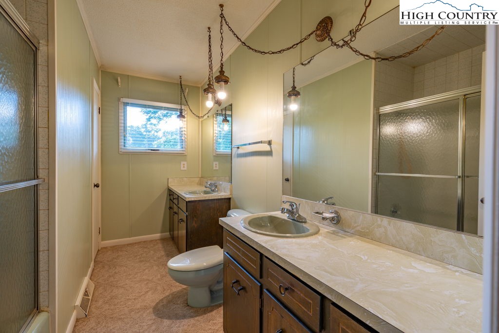 835 Ridge Road Spruce Pine, NC 28777 - Photo 26 of 40 Gallery Image 26