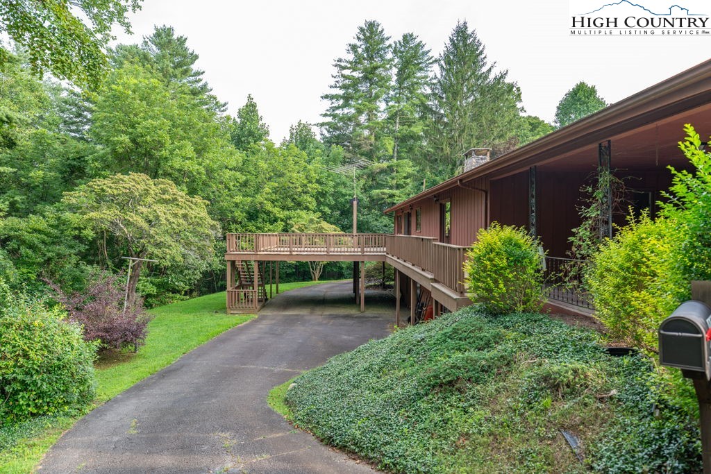 835 Ridge Road Spruce Pine, NC 28777 - Photo 29 of 40 Gallery Image 29